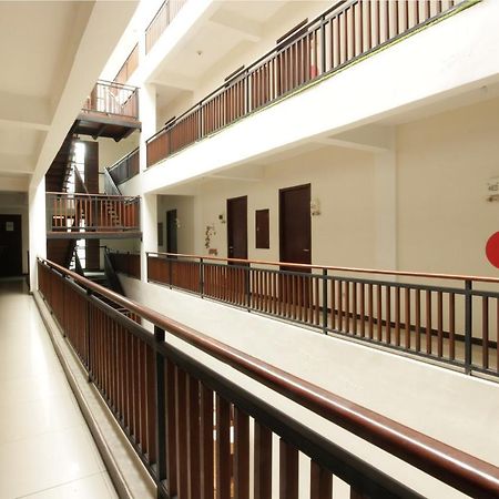 Dago'S Hill Hotel Бандунг Екстер'єр фото