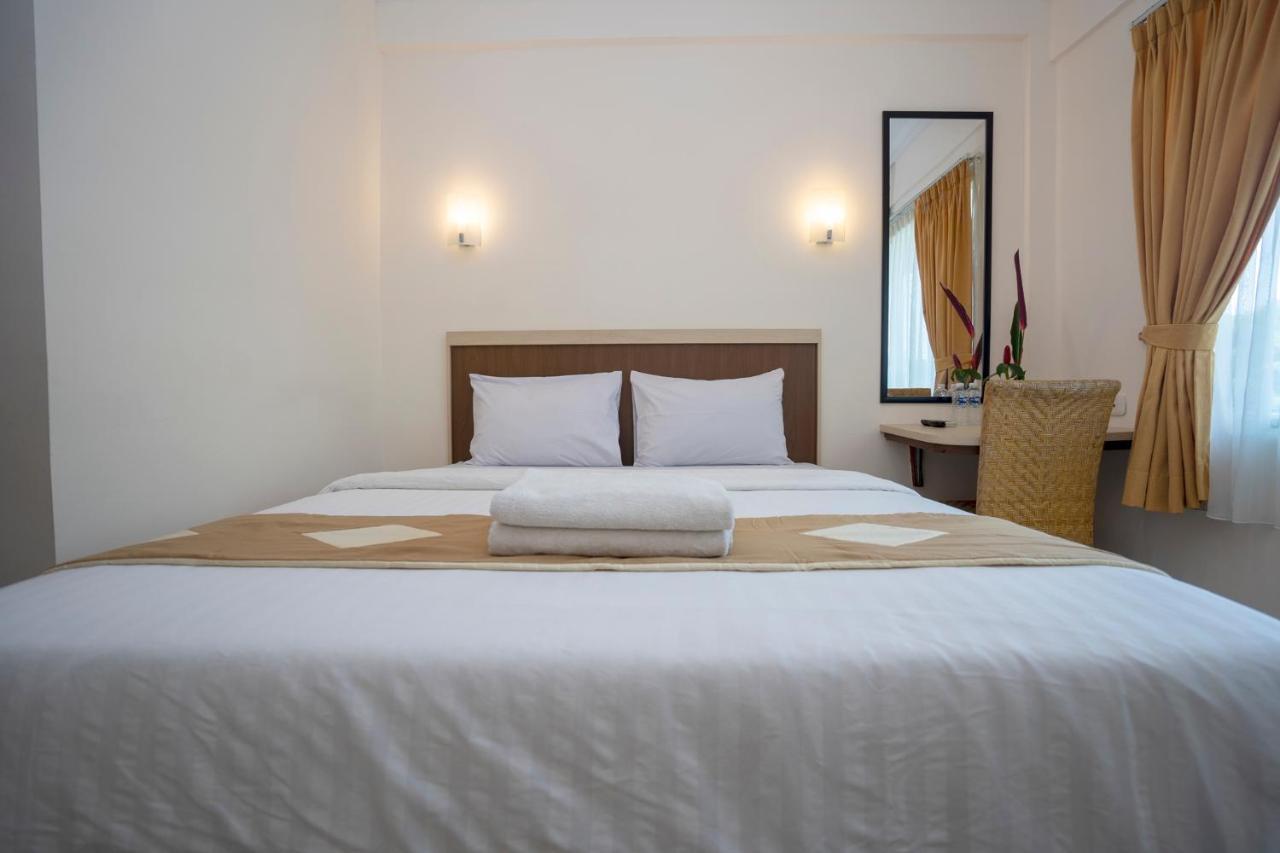Dago'S Hill Hotel Бандунг Екстер'єр фото