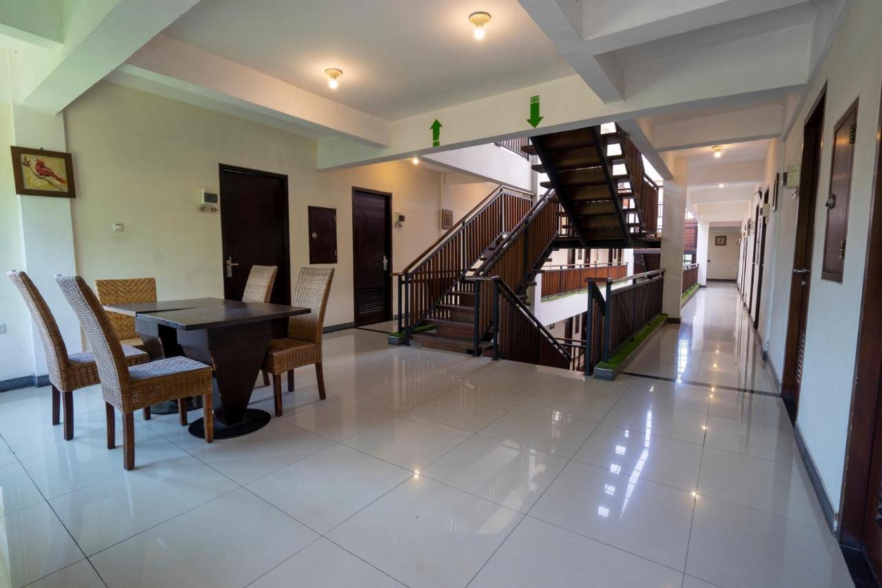 Dago'S Hill Hotel Бандунг Екстер'єр фото